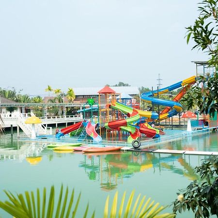 Lamphurai Riverside Resort And Spa 트랏 외부 사진
